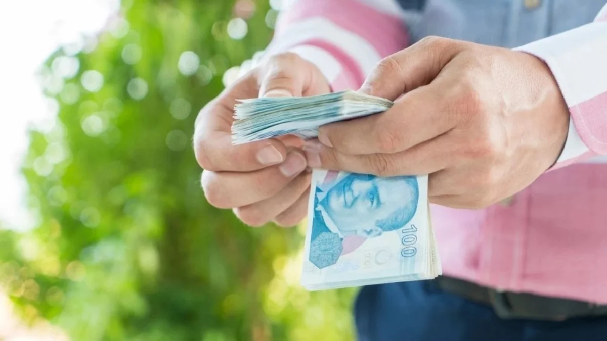 Akbank İçin Yeni Eski Müşteri Fark Etmiyor! Herkese 100 Bin TL Kredi Sadece Başvuru Yeterli